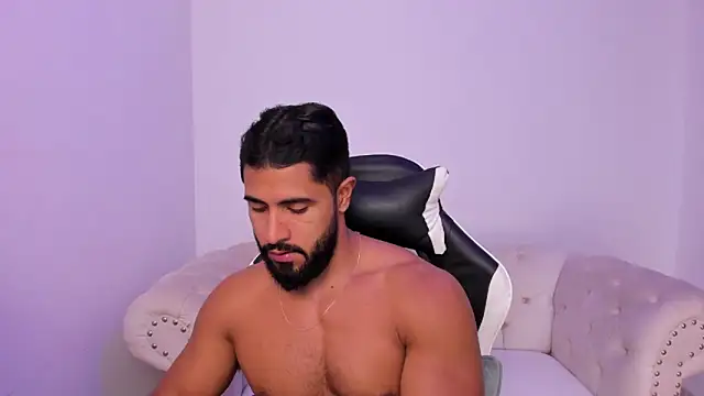 Santiago huntt online show from 02-11-26, 07:03