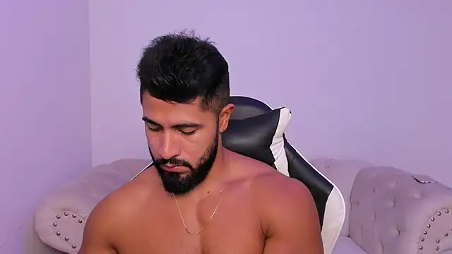 Santiago huntt online show from 03-28-26, 01:23