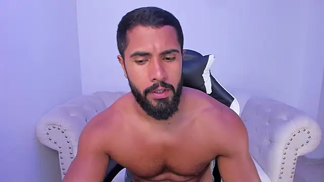 Santiago huntt online show from 10-07-25, 10:55