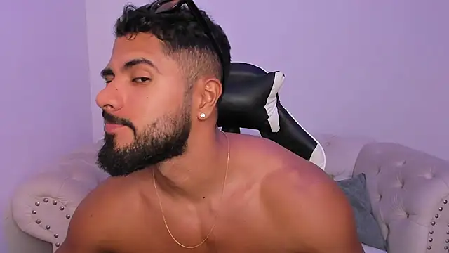 Santiago huntt online show from 03-26-26, 08:07