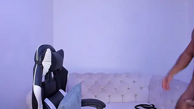 Santiago huntt online show from 12-05-25, 12:48