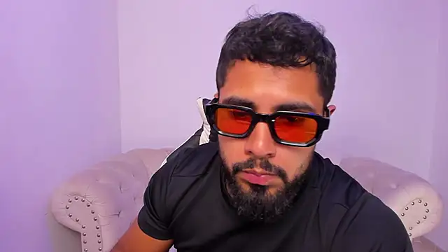 Santiago huntt online show from 03-16-26, 08:33