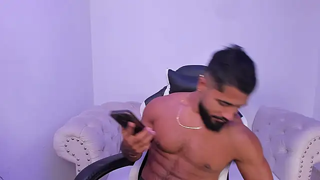 Santiago huntt online show from 12-02-25, 12:29