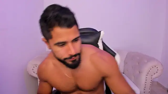 Santiago huntt online show from 03-09-26, 08:23