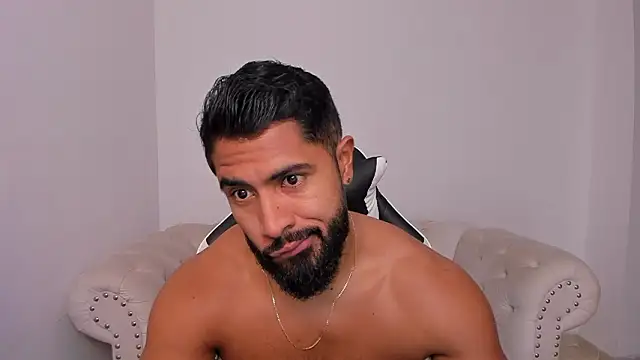 Santiago huntt online show from 01-12-26, 12:34