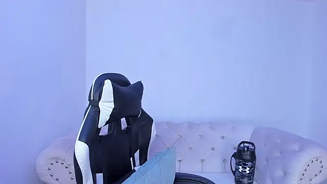 Santiago huntt online show from 10-31-25, 09:11