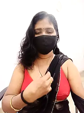 Snapshot of Lucky-Deepthi chatting on 09-11-25, 10:32 Lucky-Deepthi online show from 09-11-25, 10:32