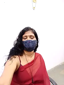 Snapshot of Lucky-Deepthi chatting on 02-26-25, 11:30 Lucky-Deepthi online show from 02-26-25, 11:30