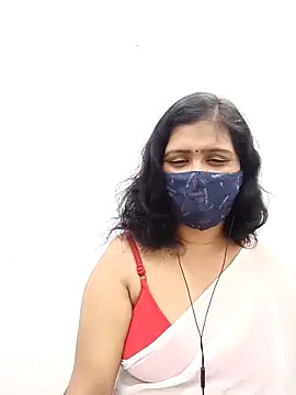 Snapshot of Lucky-Deepthi chatting on 03-07-25, 06:54 Lucky-Deepthi online show from 03-07-25, 06:54