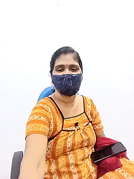 Snapshot of Lucky-Deepthi chatting on 02-17-25, 04:06 Lucky-Deepthi online show from 02-17-25, 04:06