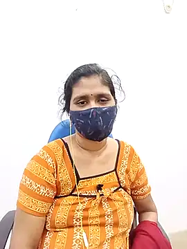 Snapshot of Lucky-Deepthi chatting on 02-17-25, 07:12 Lucky-Deepthi online show from 02-17-25, 07:12