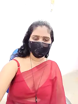 Snapshot of Lucky-Deepthi chatting on 03-09-25, 07:05 Lucky-Deepthi online show from 03-09-25, 07:05