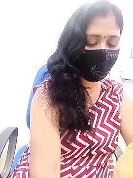 Snapshot of Lucky-Deepthi chatting on 03-14-25, 10:49 Lucky-Deepthi online show from 03-14-25, 10:49