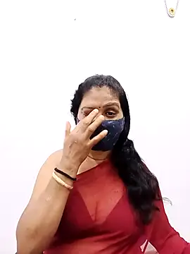 Snapshot of Lucky-Deepthi chatting on 02-26-25, 05:21 Lucky-Deepthi online show from 02-26-25, 05:21