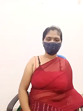 Snapshot of Lucky-Deepthi chatting on 02-22-25, 11:46 Lucky-Deepthi online show from 02-22-25, 11:46