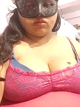 BigAssSarah online show from 10-03-25, 09:49