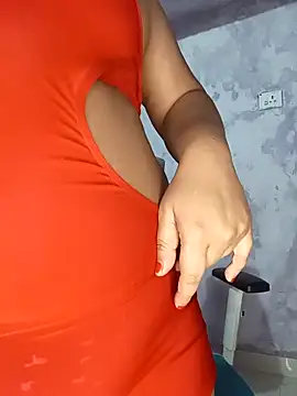 BigAssSarah online show from 01-07-26, 01:43