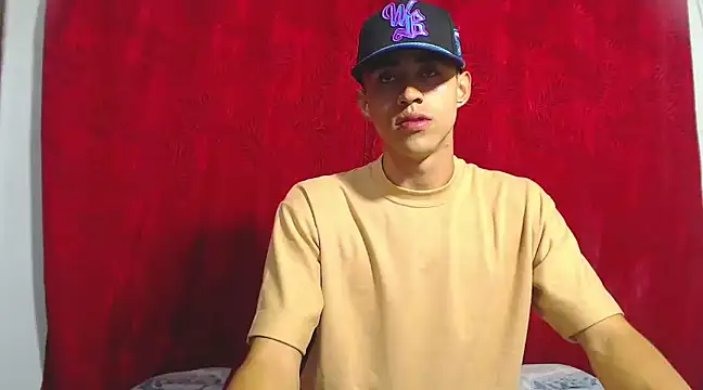 Cris steban1 online show from 01-07-25, 04:39