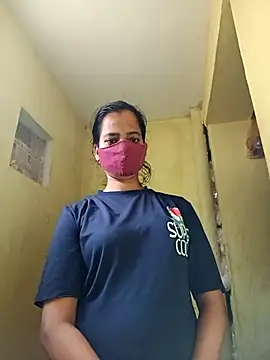 Snapshot of Pooja_cut chatting on 10-16-25, 03:04 Pooja cut online show from 10-16-25, 03:04