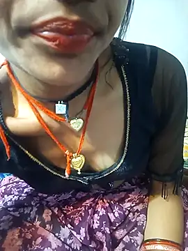 Snapshot of Amaya_Bajwa chatting on 03-18-25, 04:06 Amaya Bajwa online show from 03-18-25, 04:06