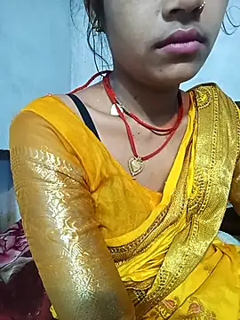 Snapshot of Amaya_Bajwa chatting on 03-05-25, 09:48 Amaya Bajwa online show from 03-05-25, 09:48