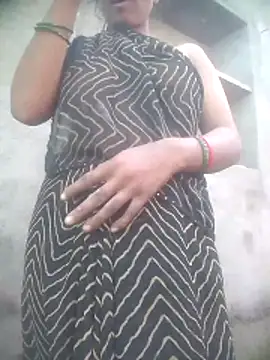 Snapshot of Amaya_Bajwa chatting on 02-07-26, 04:42 Amaya Bajwa online show from 02-07-26, 04:42