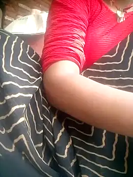 Snapshot of Amaya_Bajwa chatting on 09-28-25, 04:19 Amaya Bajwa online show from 09-28-25, 04:19