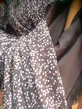 Snapshot of Amaya_Bajwa chatting on 10-07-25, 03:51 Amaya Bajwa online show from 10-07-25, 03:51