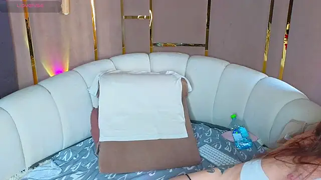 emilytrays online show from 07-01-26, 06:14