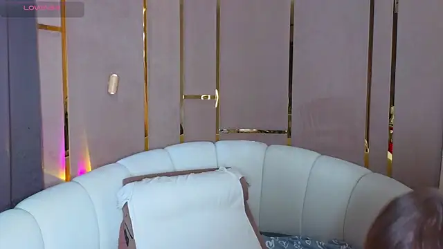 emilytrays online show from 07-18-26, 08:12