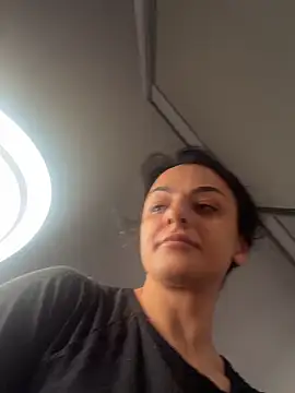 Snapshot of NNNoire chatting on 02-22-26, 03:02 NNNoire online show from 02-22-26, 03:02