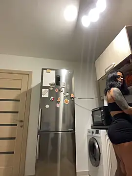 NNNoire online show from 11-13-25, 03:49