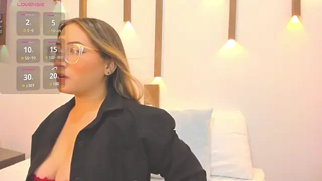 Snapshot of antonella_cutie_ chatting on 02-22-25, 12:18 antonella cutie online show from 02-22-25, 12:18