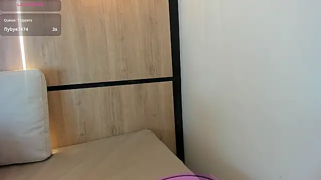 ashlyn parker online show from 01-13-26, 08:35