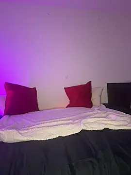 laylamaee online show from 01-29-25, 06:01