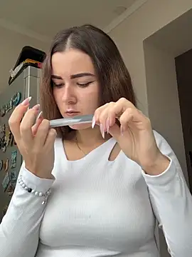 mewKate online show from 10-11-25, 08:26