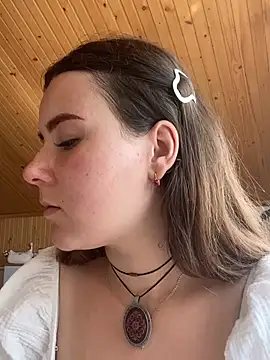 mewKate online show from 06-23-26, 12:58