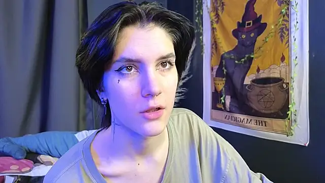 Snapshot of Hyeon_Jin chatting on 02-07-25, 09:37 Hyeon Jin online show from 02-07-25, 09:37