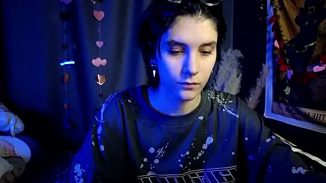 Snapshot of Hyeon_Jin chatting on 02-23-25, 08:55 Hyeon Jin online show from 02-23-25, 08:55