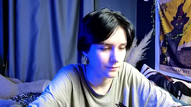 Snapshot of Hyeon_Jin chatting on 02-09-25, 11:46 Hyeon Jin online show from 02-09-25, 11:46