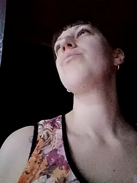 Snapshot of Calibers2932 chatting on 03-20-25, 03:47 Calibers2932 online show from 03-20-25, 03:47