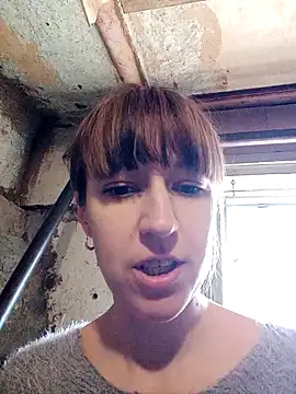 Snapshot of Calibers2932 chatting on 02-26-25, 10:16 Calibers2932 online show from 02-26-25, 10:16