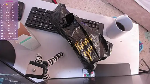 TylerBloom online show from 12-22-25, 01:55