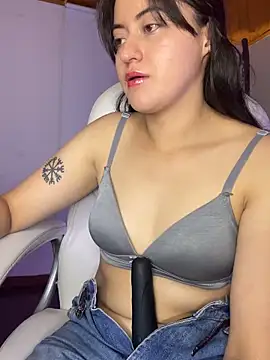 Camila pinkk online show from 10-04-25, 04:08