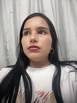 Snapshot of the_queen_of_street chatting on 02-25-26, 02:23 the queen of street online show from 02-25-26, 02:23