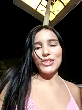 the queen of street online show from 10-22-25, 04:34