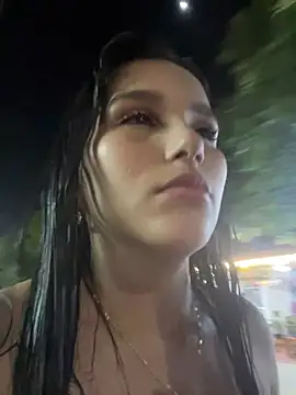 Snapshot of the_queen_of_street chatting on 06-24-26, 11:57 the queen of street online show from 06-24-26, 11:57