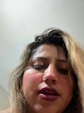 Adrianisx online show from 02-19-26, 06:43