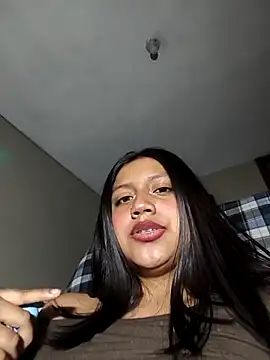 Snapshot of Adrianisx chatting on 03-22-25, 05:39 Adrianisx online show from 03-22-25, 05:39