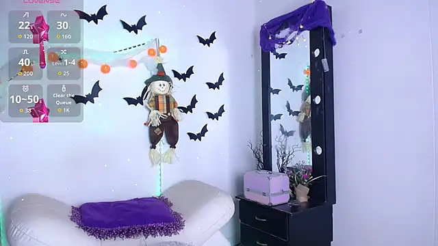 Yorkeidys1 online show from 10-21-25, 01:05